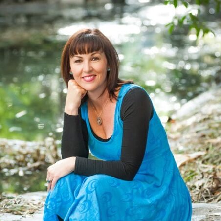 Leanne, relationship coach